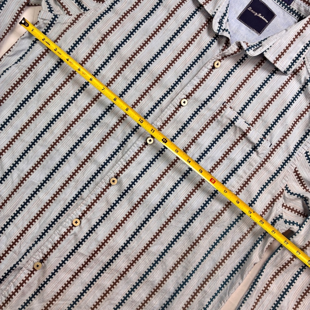 Tommy Bahama Button down - Picture 5 of 13